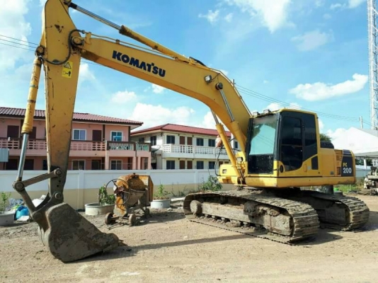 ขาย 1,590,000 บาท KOMATSU PC200-8 ทำงาน 10,952 ชม. เครืองดี ปั้มแรง โช่หนา เอวแน่น ไฟฟ้าครบ เอกสารแจ้งจำหน่าย   รถอยู่ จ.ปทุมธานี โทร&amp;ไอดีไลน์ 0610710295