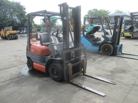 ขายรถยก(โฟคลิฟ) ยี่ห้อ TOYOTA  รุ่น 6FG15 เกียร์ ออโต้ รถเก่าจากนอก ยกได้ 3เมตร ขาย115,000บาท