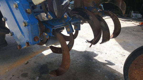 รถพรวนดิน 6.5 แรง รหัสสินค้า C1 -  4 พร้อมใช้งาน