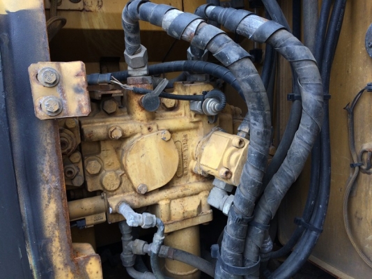 CAT 314C แทร็คใหญ่ติดเกี๊ยยาง มีไลน์หัวกระแทกนำเข้าจากญี่ปุ่น รถสวย ราคาไม่แพงครับ