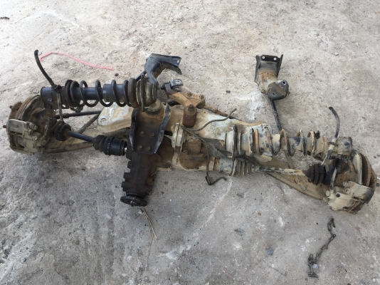 ขายเพลาหน้า4x4รถกระป้อเก่าญี่ปุ่น