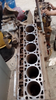 ขายเสื้อสูบรถแมคโค  รถตัก CAT-3116 สภาพสวยพร้อมอุปกรณ์ก้นอ่าง รับประกันไม่มีรอยแตก ขายไม่แพงครับ