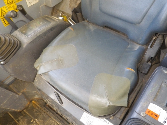 ขายรถขุดนำเข้าจากญี่ปุ่น PC30MR-1 14340 ปี2000 4,058 ชม โทร 061-4194021 พรภวิษย์