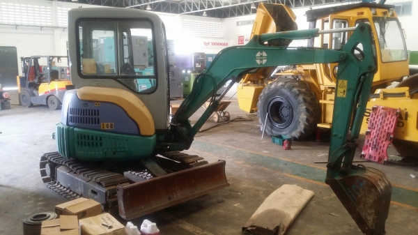 ขายรถขุดนำเข้าจากญี่ปุ่น PC30MR-1 14340 ปี2000 4,058 ชม โทร 061-4194021 พรภวิษย์