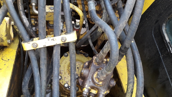 ต้องการขายโคมัตสุ120-5