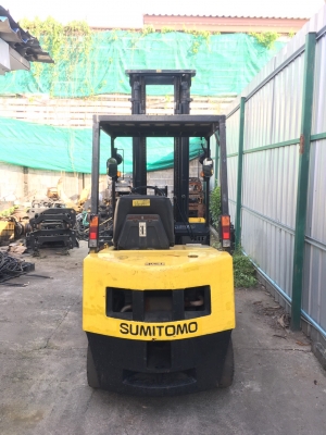 ขายรถโฟร์คลิฟท์เบนซิล 1.5ตัน เสายกสูง6เมตร