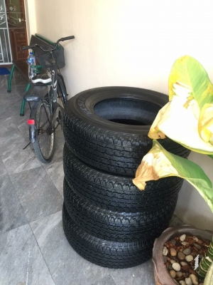 ยาง Bridgestone 245 70 16 ปี17 มี5ชุด ดอกเต็ม ไม่มีปะ เนื้อนิ่มๆ ใช้ยาว ราคาไม่แพง