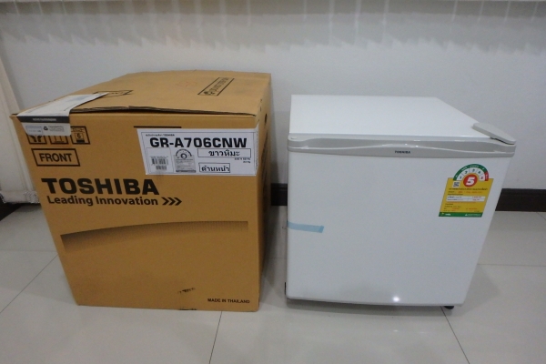 ตู้เย็น TOSHIBA 1.7 คิว สีขาว รุ่น GR-A706C ของใหม่ แกะกล่อง มีใบรับประกันถึง ตุลาคม2018