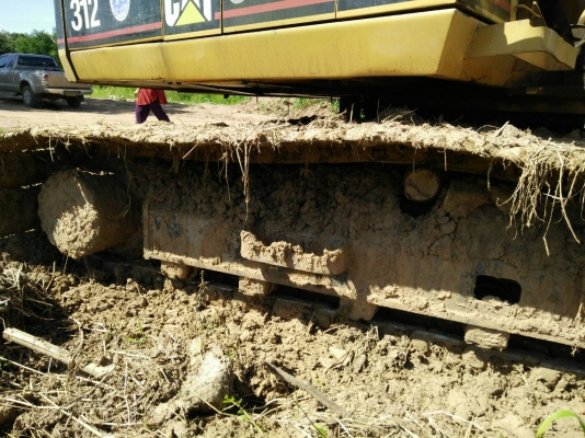 ขายด่วน CAT E120B สภาพพร้อมใช้งาน เครื่องเดิมปั้มเดิม โซ่ช่วงล่างสวย เอวแน่น บูมอามสวย รถสภาพเรียบร้อย พร้อมทำงาน เอกสารเล่มทะเบียน สนใจโทรสอบถาม 093-0764943  088-3223272 k ตั้ม