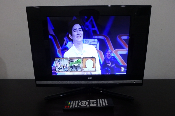 LED TV TUM ขนาด 15 นิ้ว รุ่น 15BC01 มีรีโมท สภาพใหม่