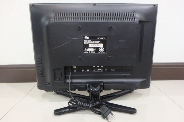 LED TV TUM ขนาด 15 นิ้ว รุ่น 15BC01  มีรีโมท สภาพใหม่
