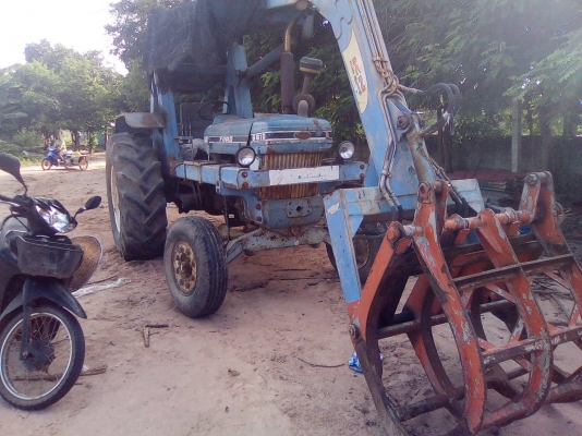 รถคีบอ้อย มีใบมีด/ผาด3/ผาด6 มีคานหน้าแถมให้