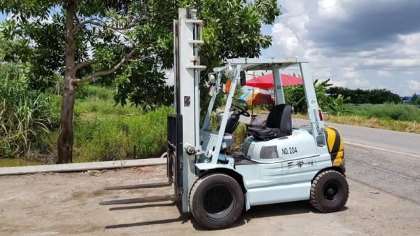 ขายด่วนรถยก TOYOTAชั่วโม่งทำงาน น้อย 6FG25ยก2.5ตันเสาสูง4เมตรรถนอกนำเข้ายังไม่เคยใช้งานในเมืองไทยเลย