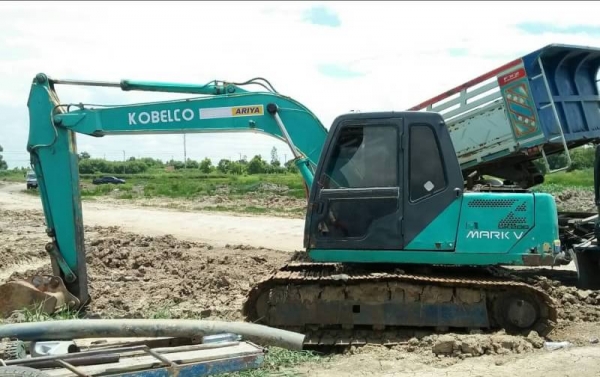 รถแบ็คโฮล KOBELCO SK120-2 เอกสารซื้อ-ขาย รถใช้งานได้ปกติ พร้อมขาย