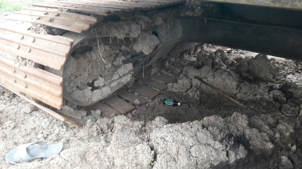 รถแบ็คโฮล KOBELCO SK120-2 เอกสารซื้อ-ขาย รถใช้งานได้ปกติ พร้อมขาย