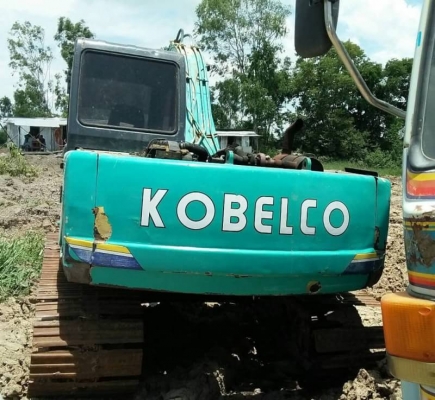 รถแบ็คโฮล KOBELCO SK120-2 เอกสารซื้อ-ขาย รถใช้งานได้ปกติ พร้อมขาย