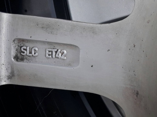 ..สำหรับคนที่ชอบเดิมๆ แม็ก 11ก้าน BENZ W211 4 วง พร้อมยางสภาพสวย ขอบ 16 กว้าง 7.5 นิ้ว 5 รู112 Offset ET42 เดิมถอดจากรถ w211 ..สำหรับคนที่ชอบเดิมๆ แม็ก 11ก้าน BENZ W211 4 วง พร้อมยางสภาพสวย ขอบ 16 กว้าง 7.5 นิ้ว 5 รู112 Offset ET42 เดิมถอดจากรถ w211