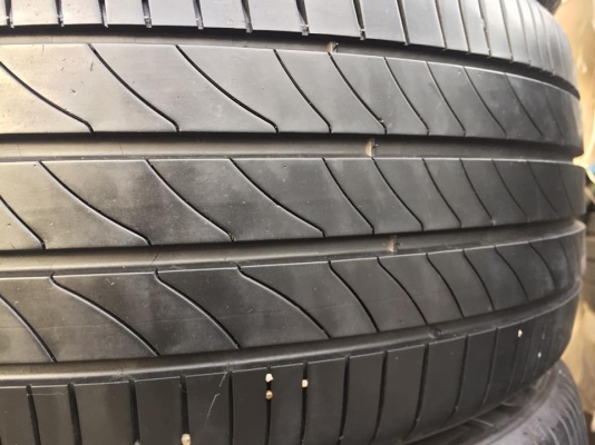 ขายยาง MICHELIN PRIMACY 3ST 225-45-18 ปี14 ดอกหนาจัด สภาพสวยมาก ไม่มีปะ ไม่มีตำหนิ ชุดละ 6,900 บาท