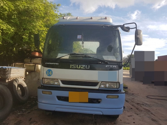 ขายรถหัวลาก 6 ล้อ ISUZU ปี50 เครื่อง 200 แรงม้า 680,000 ขายรถหัวลาก 6 ล้อ ISUZU ปี50 เครื่อง 200 แรงม้า 680,000