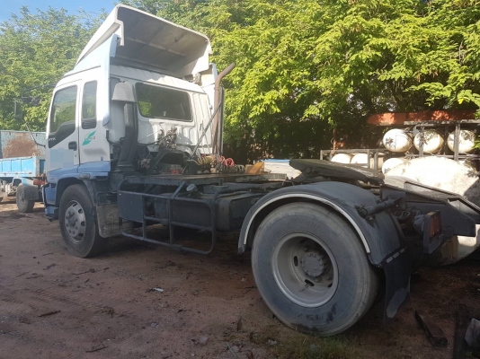 ขายรถหัวลาก 6 ล้อ ISUZU ปี50 เครื่อง 200 แรงม้า 680,000 ขายรถหัวลาก 6 ล้อ ISUZU ปี50 เครื่อง 200 แรงม้า 680,000
