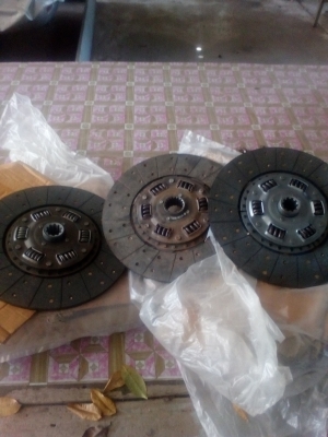 แผ่นครัชนิสสันUD16นิ้ว แผ่นครัชHINO17นิ้ว