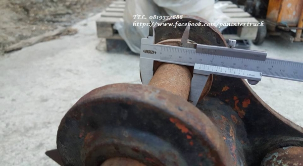 FROM JAPAN BUCKET บุ๊งกี๋(มีโตงเตง)สำหรับรถขุดไซค์40,45,50 / สลัก 40 มิล/ ราคาเพียง(ใบละ) 15,000 บาท สนใจรีบติดต่อ 0819337688