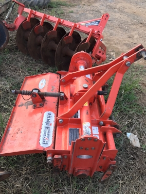 ขายโรตารี่เข้ารองอ้อย85เมตร สภาพเดิมๆคับ ราคาเบาๆ25,000.ไม่มียอยคับ