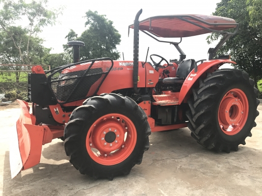 ขายรถไถคูโบต้า #M9540 ใช้งาน 1,500 ชม. เดิมทุกจุด เครื่องสมบูรณ์100\%  พร้อมอุปกรณ์ดันหน้า+ผาน7 ราคา 698,000 บาท สนใจโทร 081-9136451 , 087-8390653  ขอดูรูปเพิ่มเติม Line:bow6451 ค่ะ เล่มพร้อมโอน  ราคาจัดส่งฟรี ค่ะ