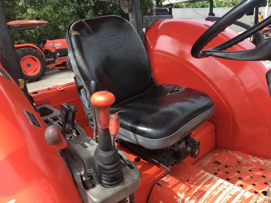 ขายรถไถคูโบต้า #M9540 ใช้งาน 1,500 ชม. เดิมทุกจุด เครื่องสมบูรณ์100\%  พร้อมอุปกรณ์ดันหน้า+ผาน7 ราคา 698,000 บาท สนใจโทร 081-9136451 , 087-8390653  ขอดูรูปเพิ่มเติม Line:bow6451 ค่ะ เล่มพร้อมโอน  ราคาจัดส่งฟรี ค่ะ