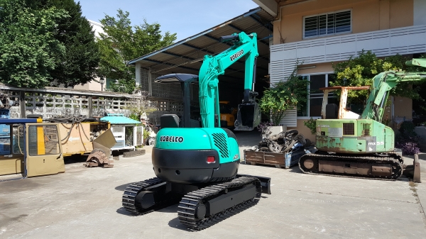 ขาย รถขุด KOBELCO รุ่น SK30UR-2- มือสองญี่ปุ่น  แทรกเหล็ก สลักบูท เอวแน่น 100\% ระบบดี มือถือ/LINE ID: 0818753444
