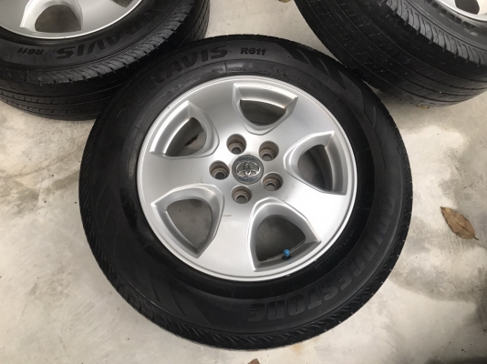 ล้อแม็ก Toyota Vigo Champ พร้อมยาง Bridgestone 215-65-16 ปี 15