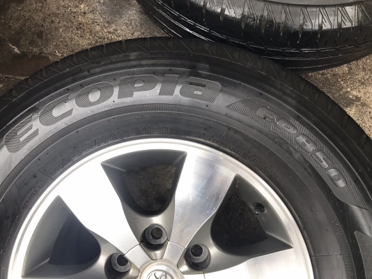 ล้อแม็ก Toyota Vigo ขอบ 16 พร้อมยาง Bridgestone 265-70-16 ปลายปี 15