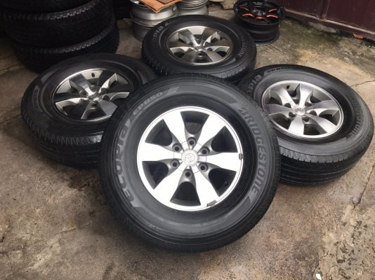 ล้อแม็ก Toyota Vigo ขอบ 16 พร้อมยาง Bridgestone 265-70-16 ปลายปี 15