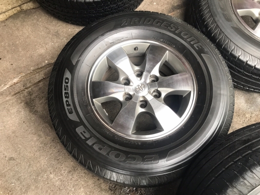 ล้อแม็ก Toyota Vigo ขอบ 16 พร้อมยาง Bridgestone 265-70-16 ปลายปี 15
