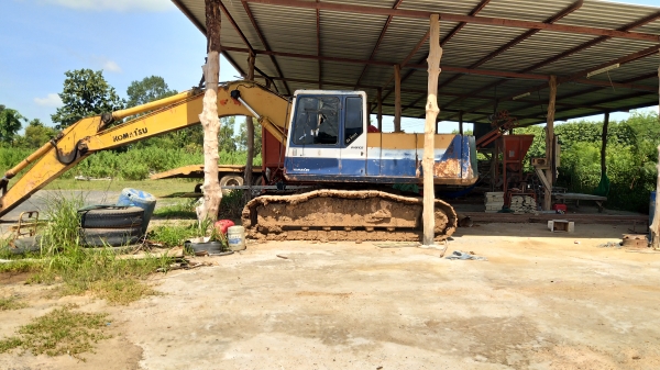 Komatsu pc200รุ่น5