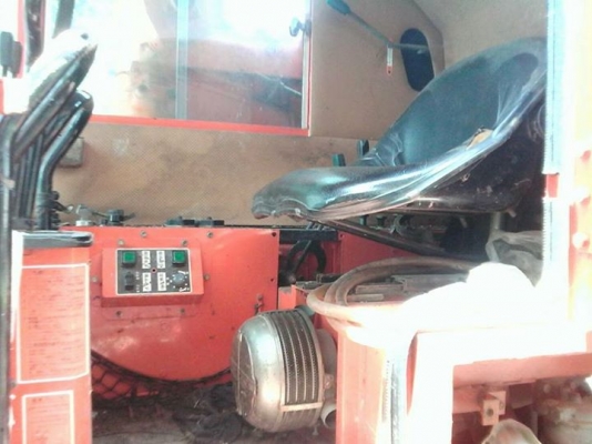 ขายตามสภาพ รถเกี่ยวข้าวคูโบต้านอก พร้อมเทเลอร์ ขายตามสภาพ รถเกี่ยวข้าวคูโบต้านอก พร้อมเทเลอร์