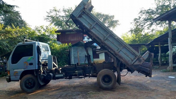 อีซูซุ NPR120แรง ***ฝาขาว*** รบประกันเครื่องดีสุดๆ ดั้มพ์สามมิตรชุดใหญ่ ดูรถที่อ.ขามสะแกแสง จ.โคราชบ อีซูซุ NPR120แรง ***ฝาขาว*** รบประกันเครื่องดีสุดๆ ดั้มพ์สามมิตรชุดใหญ่ ดูรถที่อ.ขามสะแกแสง จ.โคราชบ
