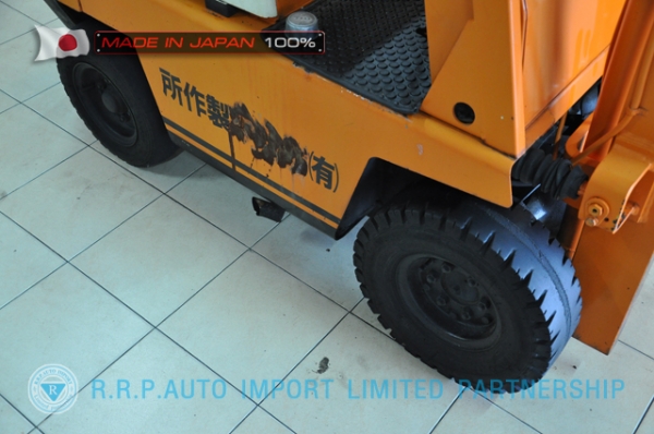 ขายรถโฟล์คลิฟท์มือสอง TOYOTA รุ่น 2FG9-58253 นำเข้าจากประเทศญี่ปุ่น 100\% ไม่เคยใช้งานในไทย