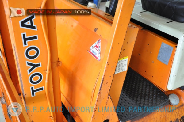 ขายรถโฟล์คลิฟท์มือสอง TOYOTA รุ่น 2FG9-58253 นำเข้าจากประเทศญี่ปุ่น 100\% ไม่เคยใช้งานในไทย