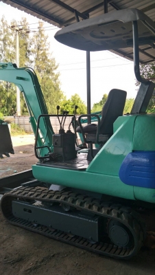 รถแบคโฮ KOMATSU 20 รุ่น 7 รถเก่านอกพึ่งนำเข้า ยังไม่เคยใช้งานในไทย เครื่องดี หน้าจอแตกแต่ระบบไฟใช้งานได้ปกติ สภาพพร้อมใช้งาน