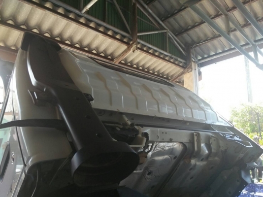 รถอีซูซุ 6 ล้อดั้ม NPR 130 แรงม้า ปี 51. , ( รถวิ่ง 4x,xxx กม. ) สนใจติดต่อ 081 - 6079515