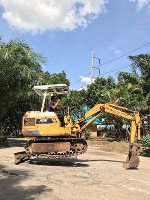 ขายแบคโฮ KOMATSU PC10ครบๆ สวยเดิมจากญี่ปุ่น ทำงานสมบูรณ์ทุกระบบ รับรองไม่ผิดหวัง 135,000 เท่านั้น!!