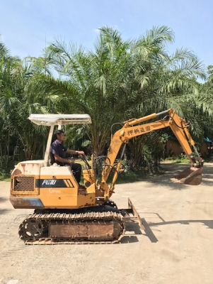 ขายแบคโฮ KOMATSU PC10ครบๆ สวยเดิมจากญี่ปุ่น ทำงานสมบูรณ์ทุกระบบ รับรองไม่ผิดหวัง 135,000 เท่านั้น!!