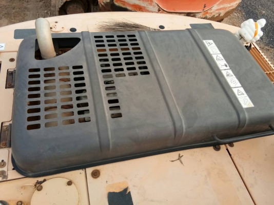 ขออณุญาติขายรถ SANY  SY215Cเอกสารเล่มไฟฟ้าครบชั่วโมง 9000กว่าพร้อมใช้พร้อมโอนราคา 1450000 สนใตติดต่อ 0853224877-0988930465