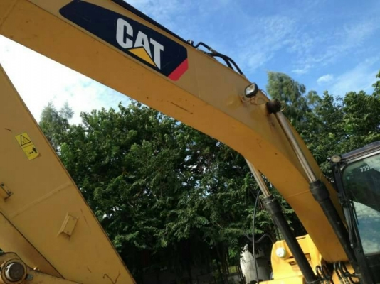 ขออณุญาติขายรถ CAT320Dกะบอกดำ JAPANชั่วโมง6000กว่าเอกสารใบแจ้งจำหน่าย สนใตติดต่อ 0853224877-0988930465