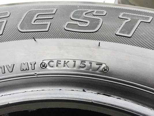 ยางป้ายแดง Bridgestone 245-70-16 ปี 17 ยางป้ายแดง Bridgestone 245-70-16 ปี 17