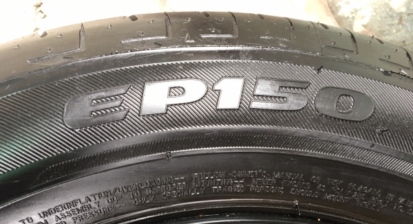 ยางป้ายแดง Bridgestone 175-65-14 ปี 17