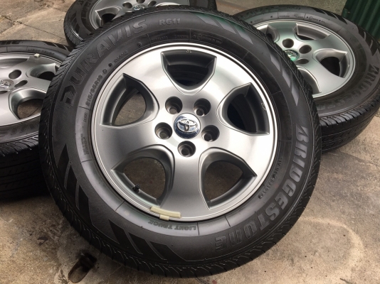 ล้อแม็ก Toyota Vigo Champ สีเทาดำ พร้อมยาง Bridgestone 215-65-16