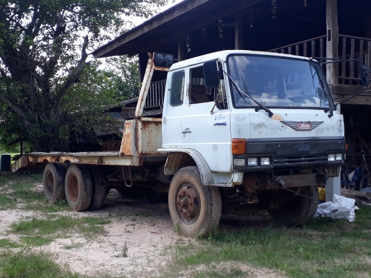 ขาย10ล้อ HINO KT725 สองเพลา มีชโลร์ ขึ้น200อยู่ครับ เครื่องเกียร์ดี คัชชีสวย ยางพร้อมใช้งาน เล่มทะเบ