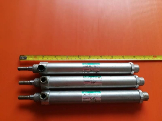 1ชุดมี 3อัน 300บาท ส่งฟรี โทร 083-2000058 กระบอกสูบนิวเมตริคยี่ห้อ CKD ขนาดกระบอกโต 20mm ระยะชักสุด 125 mm (มี5ชุด) 1ชุดมี 3อัน 300บาท ส่งฟรี โทร 083-2000058 กระบอกสูบนิวเมตริคยี่ห้อ CKD ขนาดกระบอกโต 20mm ระยะชักสุด 125 mm (มี5ชุด)